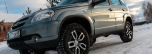 car with snow tires